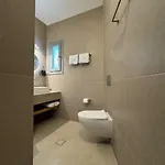 別荘 Beachfront House St Spiridon アンティパロス島