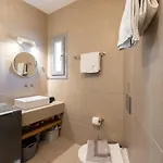 Beachfront House St Spiridon * アンティパロス島