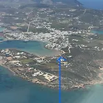 別荘 Beachfront House St Spiridon アンティパロス島