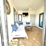 Beachfront House St Spiridon *