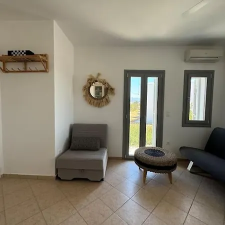 Tatil Evi Beachfront House St Spiridon Andiparos