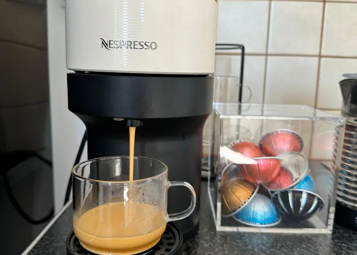 Beachfront House St Spiridon بيت للعطل