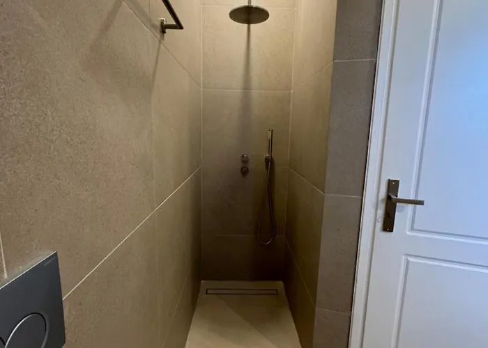 Beachfront House St Spiridon *