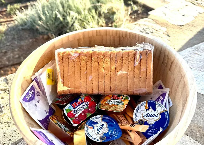 Beachfront House St Spiridon بيت للعطل أنديباروس