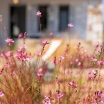 Beachfront House St Spiridon Hébergement de vacances