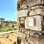 Beachfront House St Spiridon Semesterbostad