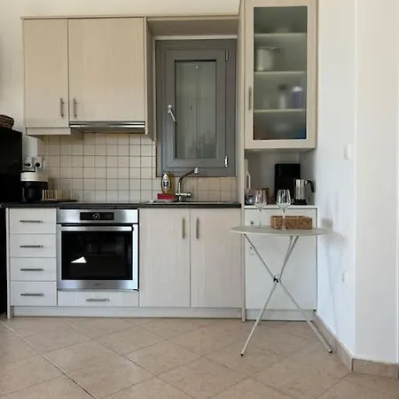 Vakantiehuis Beachfront House St Spiridon *