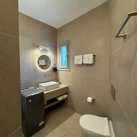 Ferienhaus Beachfront House St Spiridon *