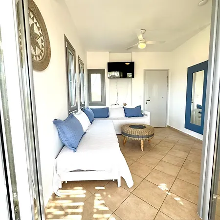 Beachfront House St Spiridon *