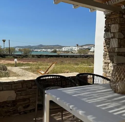 Beachfront House St Spiridon * Андипарос