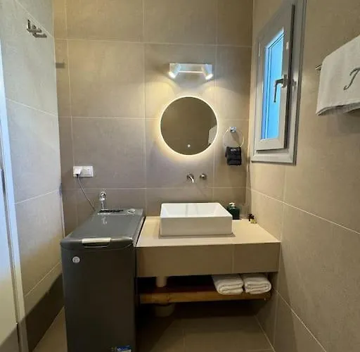 Beachfront House St Spiridon *