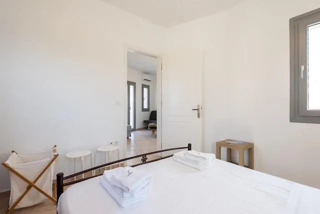 Дом отдыха Beachfront House St Spiridon *