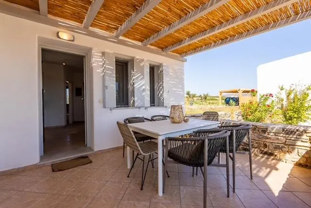 Beachfront House St Spiridon Дом отдыха Андипарос