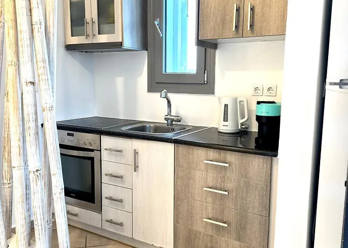 Beachfront House St Spiridon Андипарос