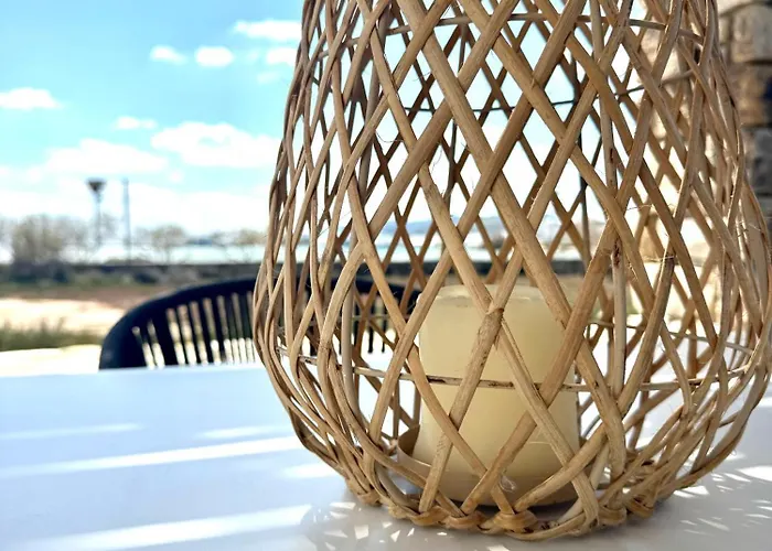 Beachfront House St Spiridon Андипарос